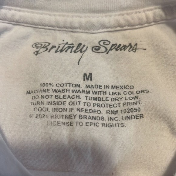 Britney Spears Shirt Womens Medium White Graphic Tee T-Shirt Plain Back 90s Y2K - Picture 6 of 6
